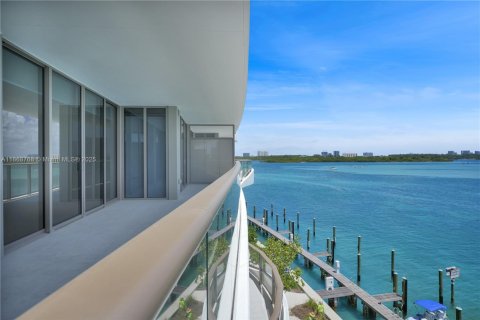 Купить кондоминиум в Бей-Харбор-Айлендс, Флорида 5 комнат, 190.08м2, № 1921852 - фото 3