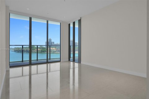 Купить кондоминиум в Бей-Харбор-Айлендс, Флорида 5 комнат, 190.08м2, № 1921852 - фото 16