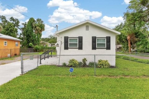Casa en Gibsonton, Florida 2 dormitorios, 76.55 m2 № 2362676