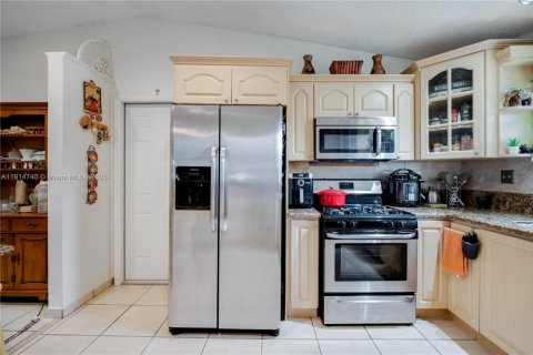 Casa en venta en Miami, Florida, 3 dormitorios, 169.45 m2 № 1970568 - foto 20