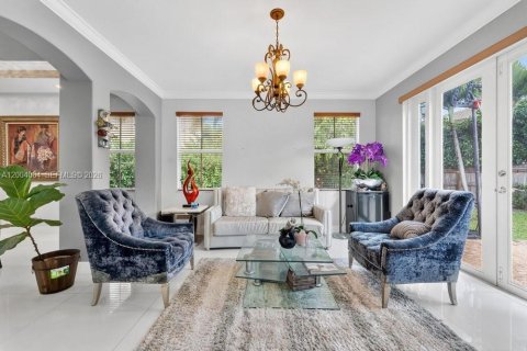 Casa en venta en Miami, Florida, 5 dormitorios, 276.94 m2 № 2181468 - foto 4