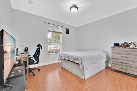 Casa en venta en Miami, Florida, 5 dormitorios, 276.94 m2 № 2181468 - foto 20