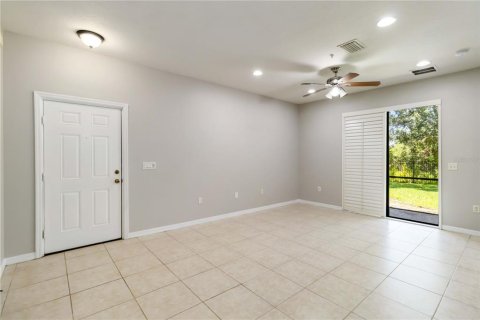 House in Sarasota, Florida 3 bedrooms, 112.41 sq.m. № 1747714 - photo 5
