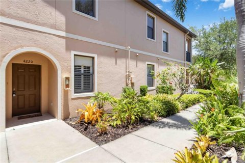 House in Sarasota, Florida 3 bedrooms, 112.41 sq.m. № 1747714 - photo 3