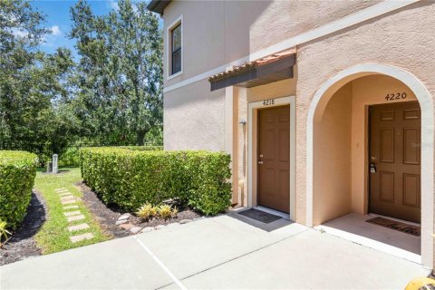 House in Sarasota, Florida 3 bedrooms, 112.41 sq.m. № 1747714 - photo 4