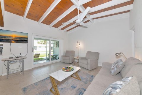 Copropriété à vendre à Sarasota, Floride: 1 chambre, 55.74 m2 № 1870973 - photo 2