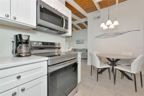 Copropriété à vendre à Sarasota, Floride: 1 chambre, 55.74 m2 № 1870973 - photo 14