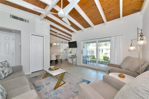 Copropriété à vendre à Sarasota, Floride: 1 chambre, 55.74 m2 № 1870973 - photo 6