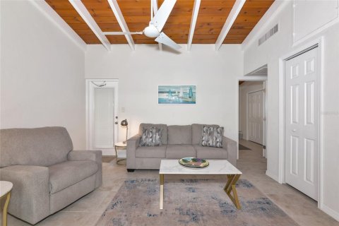 Copropriété à vendre à Sarasota, Floride: 1 chambre, 55.74 m2 № 1870973 - photo 4