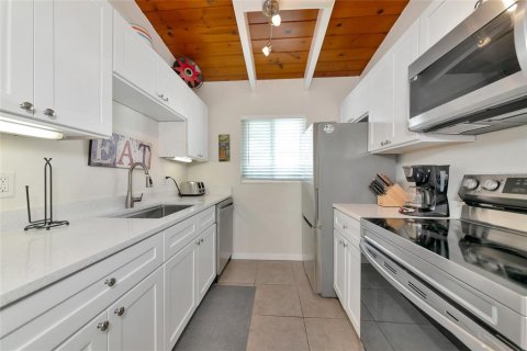 Copropriété à vendre à Sarasota, Floride: 1 chambre, 55.74 m2 № 1870973 - photo 11
