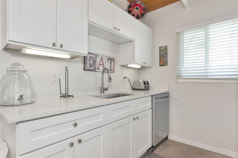 Copropriété à vendre à Sarasota, Floride: 1 chambre, 55.74 m2 № 1870973 - photo 10