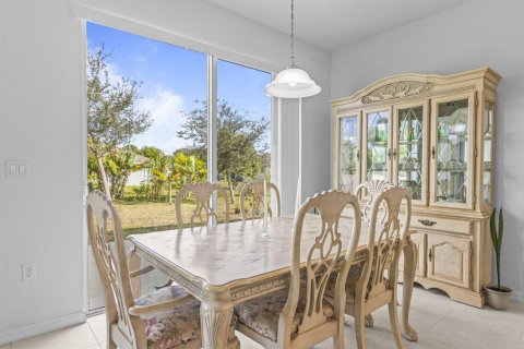 Casa en venta en Port St. Lucie, Florida, 4 dormitorios, 256.78 m2 № 2413281 - foto 12