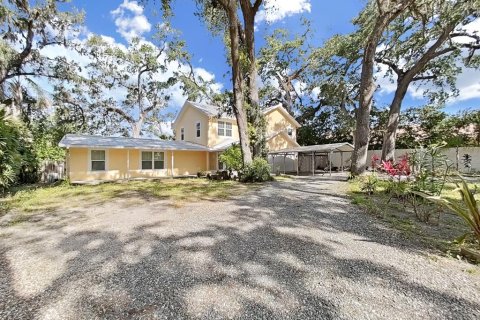 House in Lutz, Florida 4 bedrooms, 228.54 sq.m. № 1651971 - photo 2