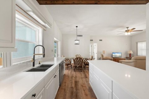 Casa en venta en Bradenton, Florida, 3 dormitorios, 154.59 m2 № 1602760 - foto 9