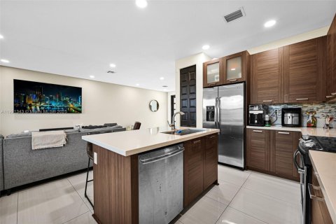 Adosado en venta en Miami Lakes, Florida, 3 dormitorios, 147.53 m2 № 1975417 - foto 29