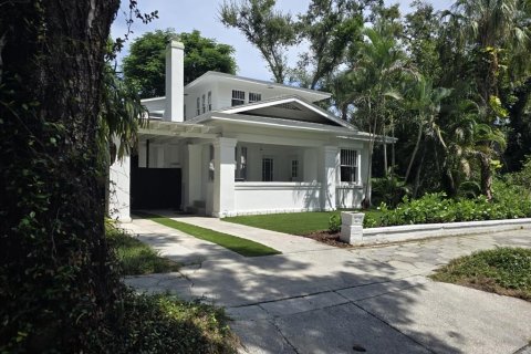 Appartement à louer à Saint Petersburg, Floride: 3 chambres, 224.54 m2 № 2302651 - photo 9