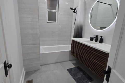 Appartement à louer à Saint Petersburg, Floride: 3 chambres, 224.54 m2 № 2302651 - photo 4