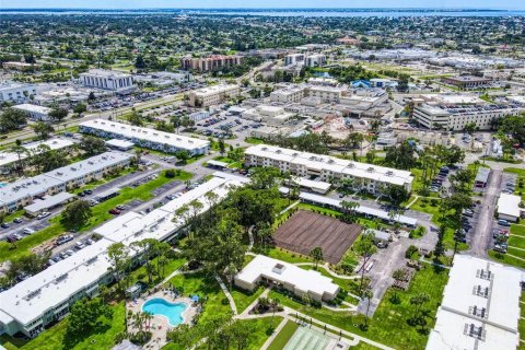 Condo in Port Charlotte, Florida, 2 bedrooms  № 2396344 - photo 26