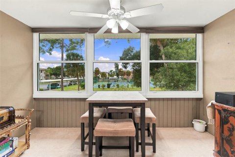 Condo in Port Charlotte, Florida, 2 bedrooms  № 2396344 - photo 5
