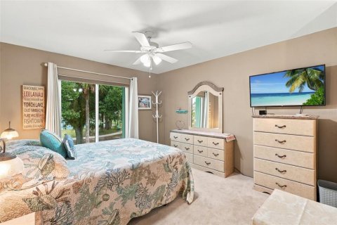 Condo in Port Charlotte, Florida, 2 bedrooms  № 2396344 - photo 10