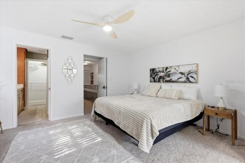 Condo in DeLand, Florida, 2 bedrooms № 2213740 - photo 10