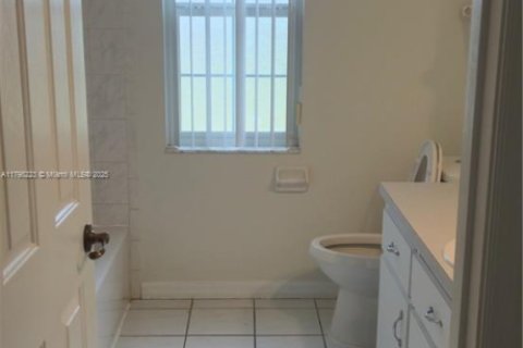 House in Ocala, Florida 3 bedrooms № 1684140 - photo 8