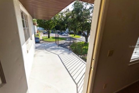 Copropriété à vendre à Winter Garden, Floride: 2 chambres, 85.28 m2 № 2195119 - photo 4