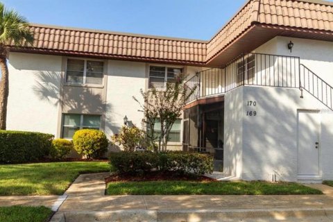 Condo in Winter Garden, Florida, 2 bedrooms  № 2195119