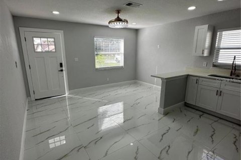 Appartement à louer à Tampa, Floride: 2 chambres, 66.89 m2 № 2099494 - photo 10