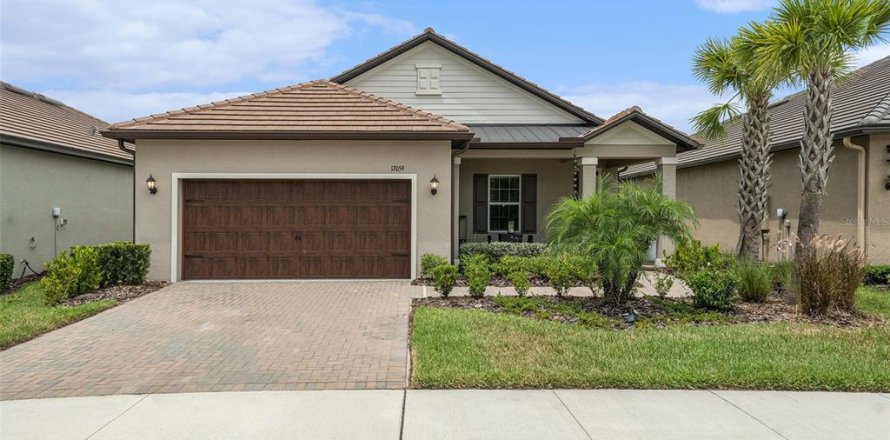 Casa en Land O' Lakes, Florida 2 dormitorios, 165.64 m2 № 1894763
