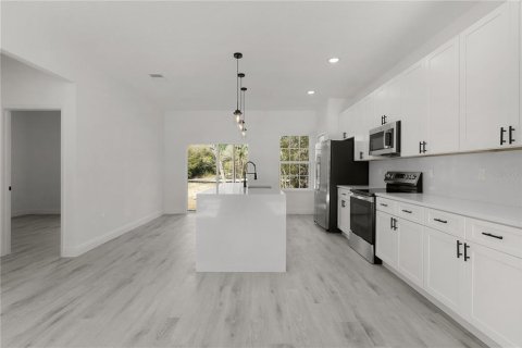 Casa en venta en Citrus Springs, Florida, 4 dormitorios, 151.43 m2 № 1898483 - foto 6