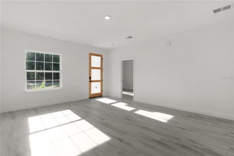 Casa en venta en Citrus Springs, Florida, 4 dormitorios, 151.43 m2 № 1898483 - foto 13