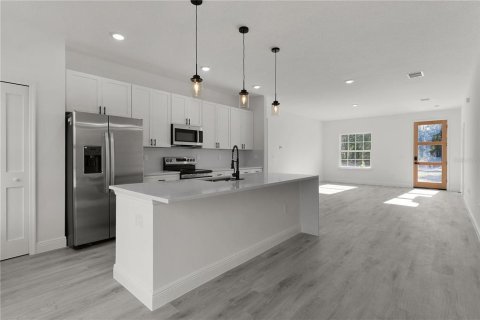 Casa en venta en Citrus Springs, Florida, 4 dormitorios, 151.43 m2 № 1898483 - foto 10
