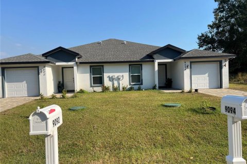 Commercial property in Port Charlotte, Florida 6 bedrooms, 267 sq.m. № 2211974