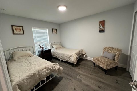 Commercial property in Port Charlotte, Florida 6 bedrooms, 267 sq.m. № 2211974 - photo 29