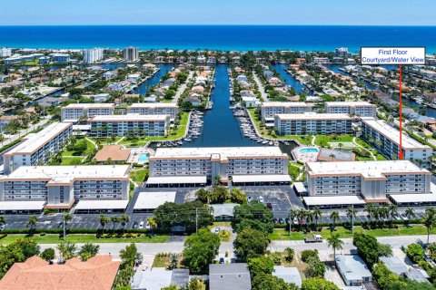 Condominio en Delray Beach, Florida, 2 dormitorios № 2078383