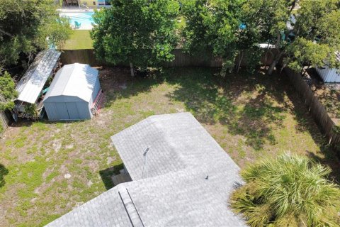 House in Dunedin, Florida 3 bedrooms, 107.95 sq.m. № 2258818 - photo 15