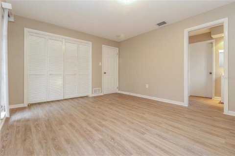Casa en alquiler en Clearwater, Florida, 4 dormitorios, 157.19 m2 № 1797421 - foto 9
