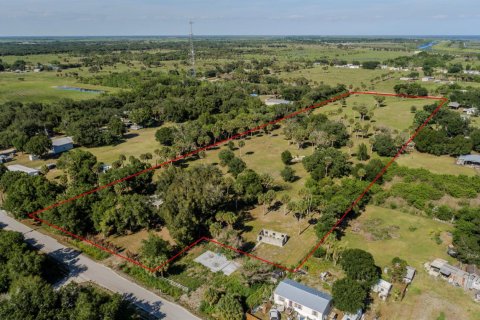 Commercial property in Moore Haven, Florida № 2173279 - photo 7