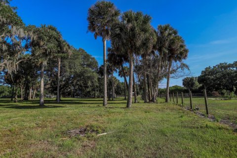 Commercial property in Moore Haven, Florida № 2173279 - photo 16