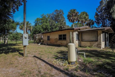 Commercial property in Moore Haven, Florida № 2173279 - photo 21