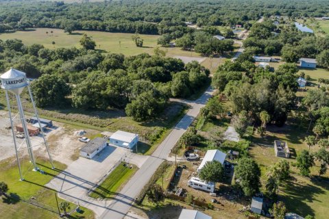 Commercial property in Moore Haven, Florida № 2173279 - photo 6