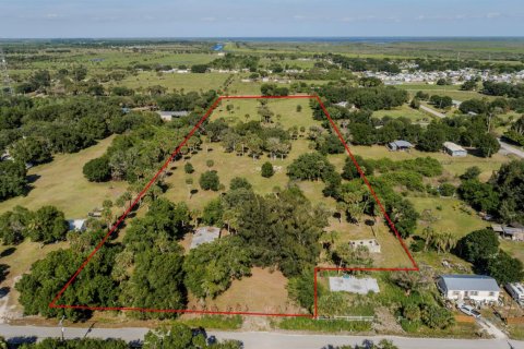 Commercial property in Moore Haven, Florida № 2173279 - photo 29