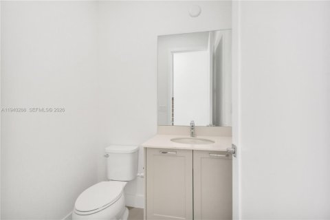 Villa ou maison à louer à Doral, Floride: 3 chambres, 197.32 m2 № 1997369 - photo 14