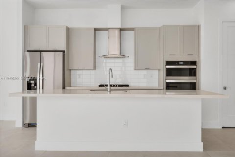 Villa ou maison à louer à Doral, Floride: 3 chambres, 197.32 m2 № 1997369 - photo 10