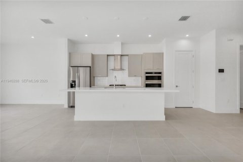 Villa ou maison à louer à Doral, Floride: 3 chambres, 197.32 m2 № 1997369 - photo 12