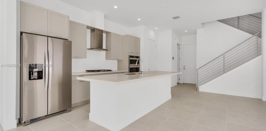 Villa ou maison à Doral, Floride 3 chambres, 197.32 m2 № 1997369