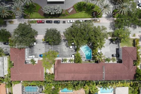Condo in Coral Gables, Florida, 2 bedrooms  № 1692906 - photo 26