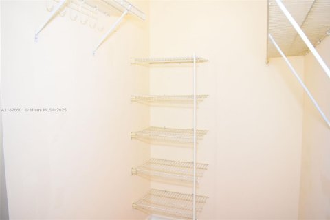 Condo in Coconut Creek, Florida, 2 bedrooms  № 2037677 - photo 14