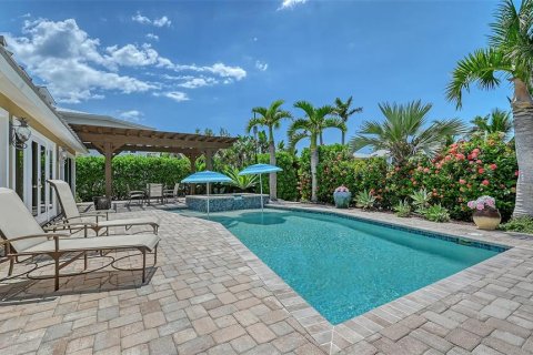 House in Longboat Key, Florida 4 bedrooms, 269.6 sq.m. № 1904215 - photo 30